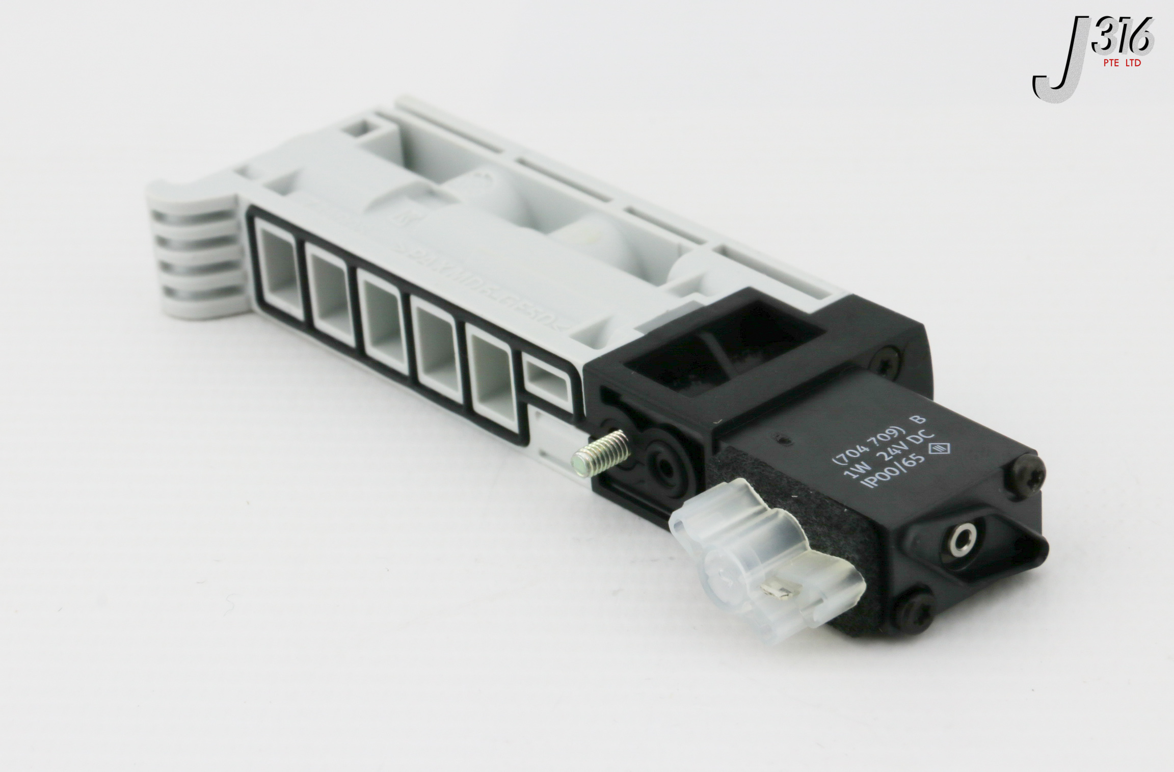 カン 31481 FESTO SOLENOID VALVE, 557649 (NEW) VUVB-ST12-M52-MZH-QX-1T1
